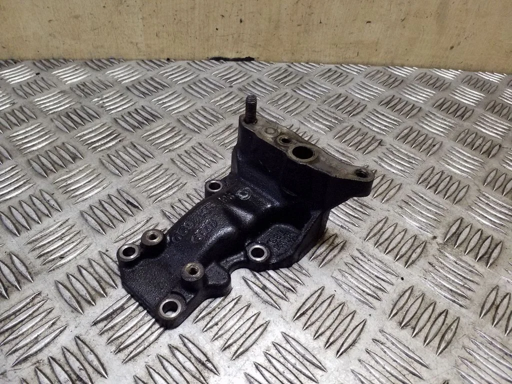 Kita variklio detalė