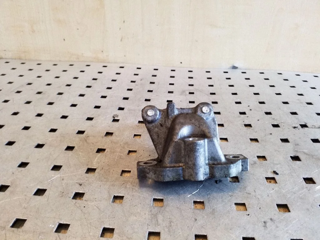 Kita variklio detalė