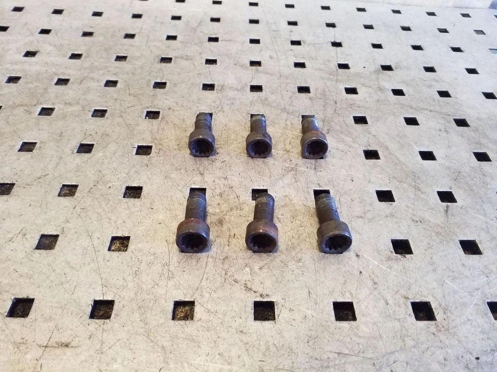 Kita variklio detalė