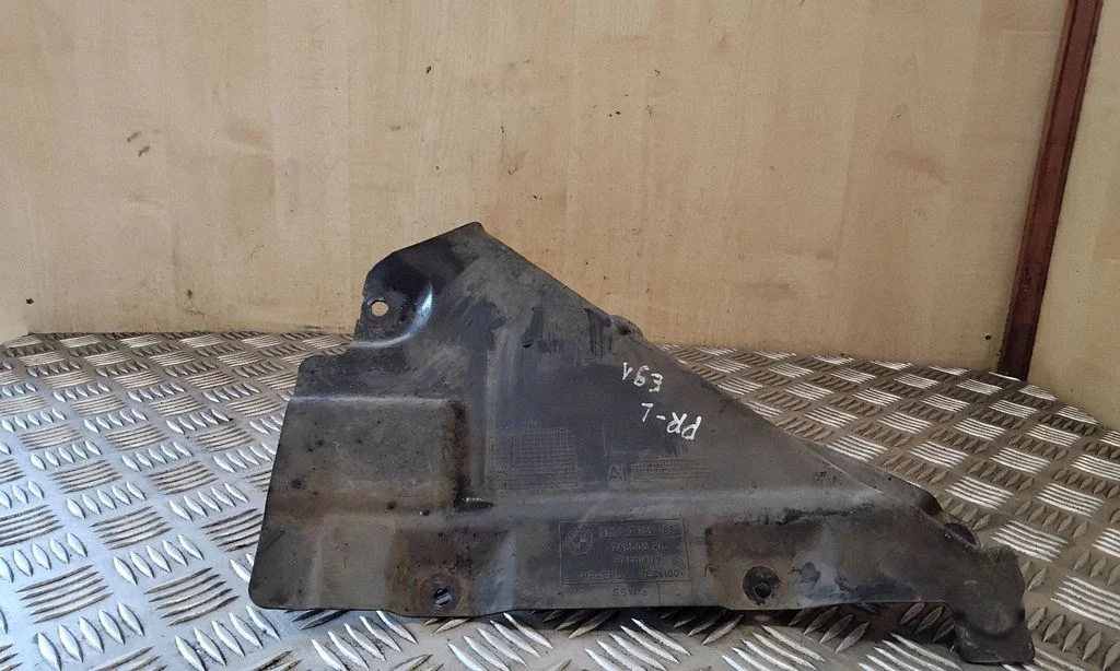 Priekinės važiuoklės dugno apsauga