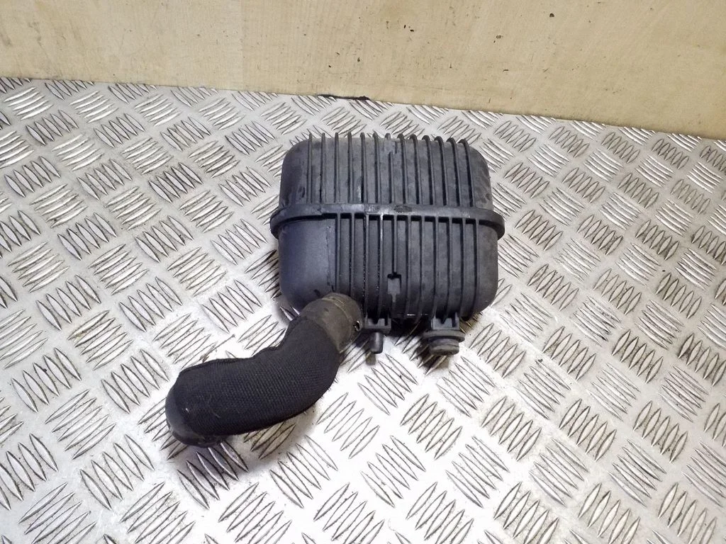 Įsiurbimo rezonatorius