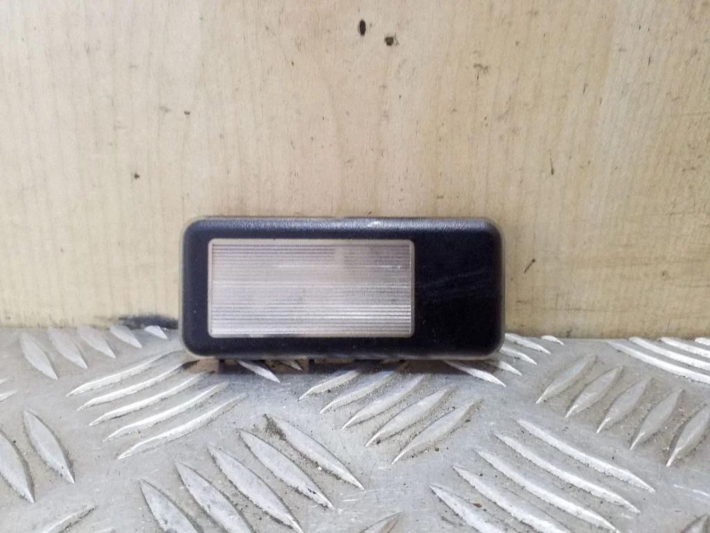 Kitas salono žibintas