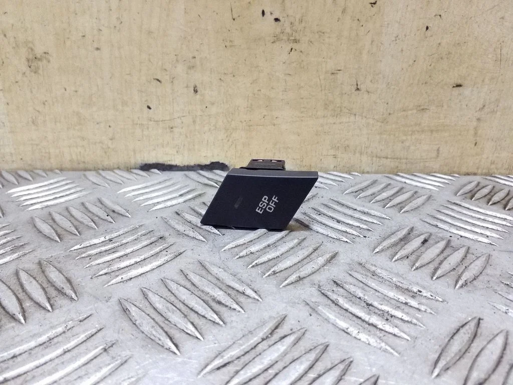 ESP (stabilumo sistemos) jungtukas