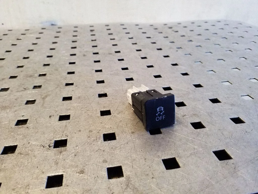 ESP (stabilumo sistemos) jungtukas