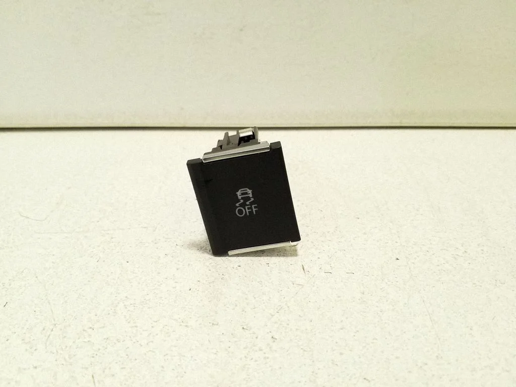 ESP (stabilumo sistemos) jungtukas