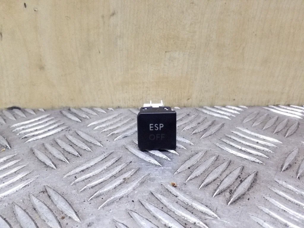 ESP (stabilumo sistemos) jungtukas