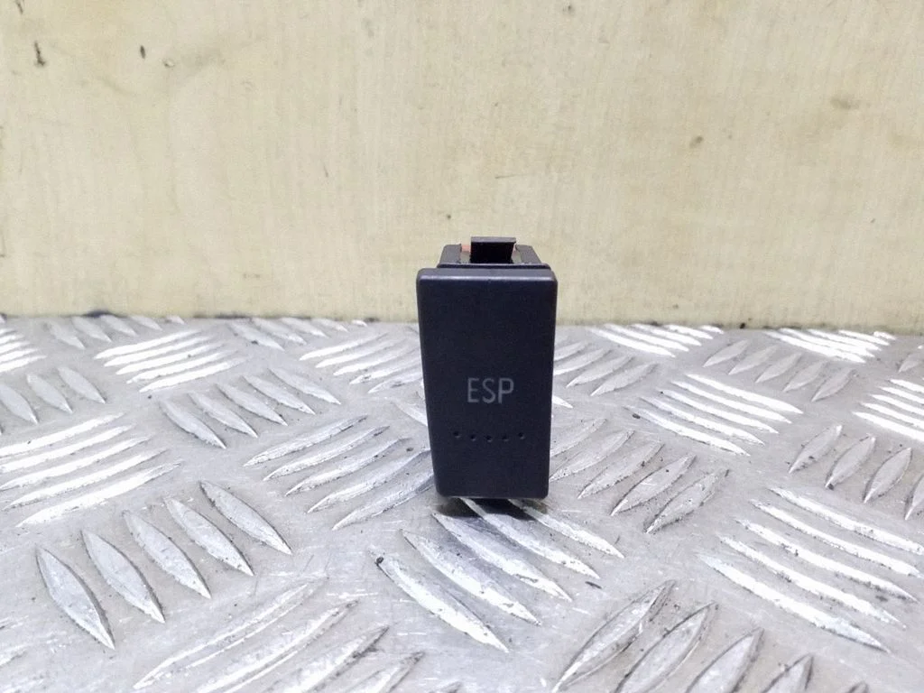 ESP (stabilumo sistemos) jungtukas
