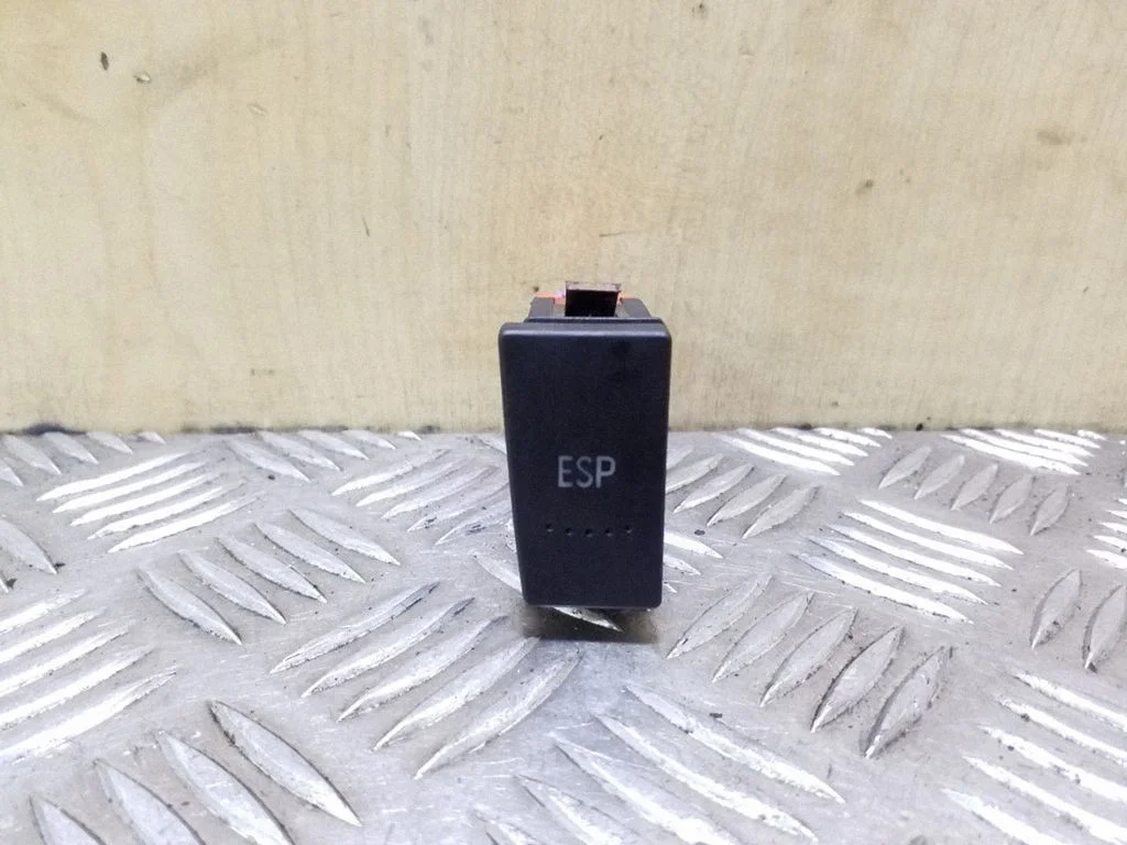 ESP (stabilumo sistemos) jungtukas