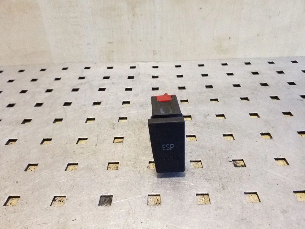 ESP (stabilumo sistemos) jungtukas