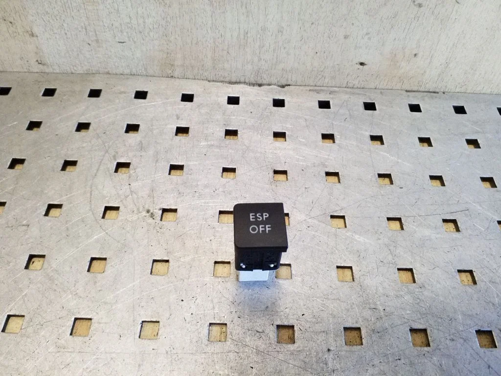 ESP (stabilumo sistemos) jungtukas