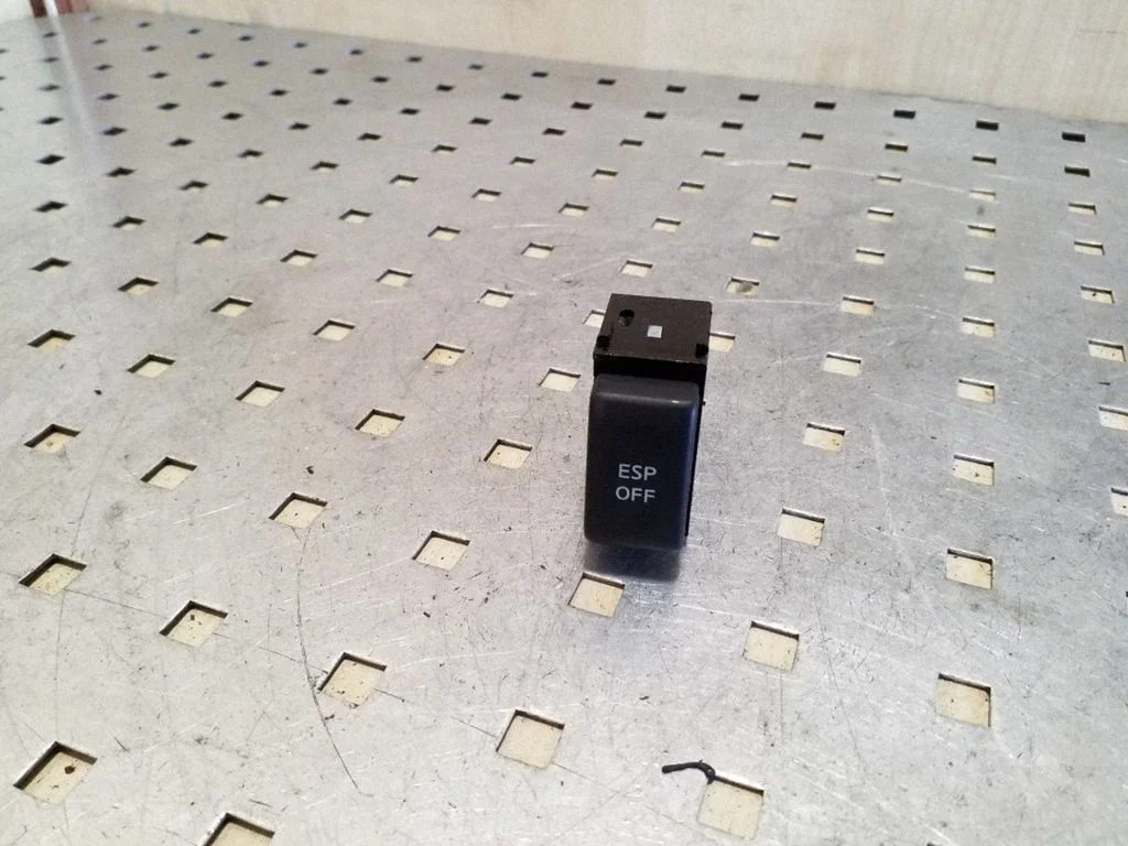 ESP (stabilumo sistemos) jungtukas