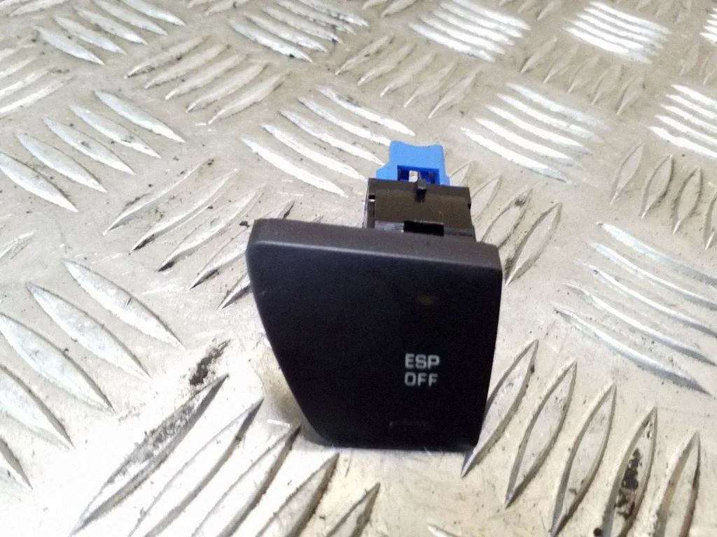 ESP (stabilumo sistemos) jungtukas