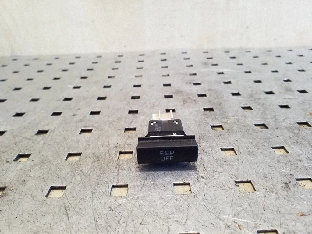 ESP (stabilumo sistemos) jungtukas