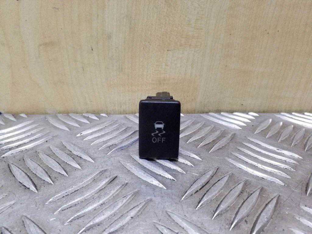 ESP (stabilumo sistemos) jungtukas