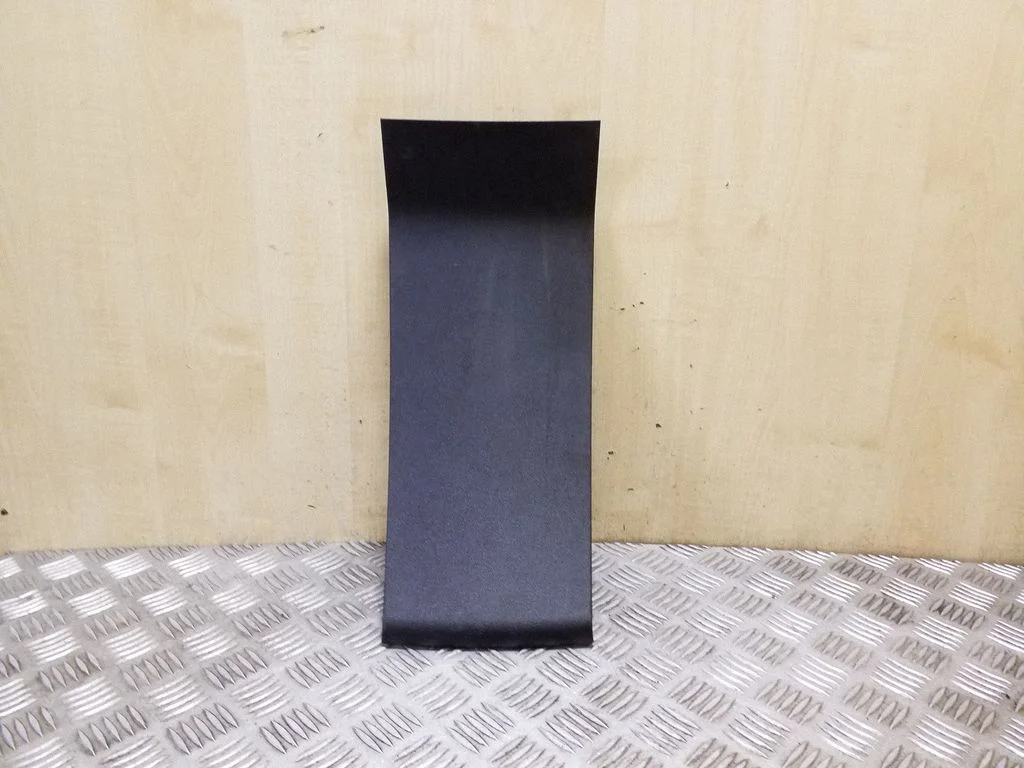 Kita centrinė konsolės (tunelio) detalė