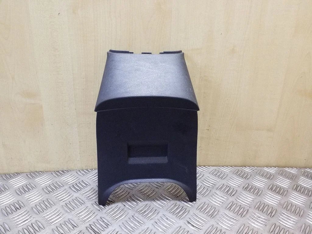 Kita centrinė konsolės (tunelio) detalė