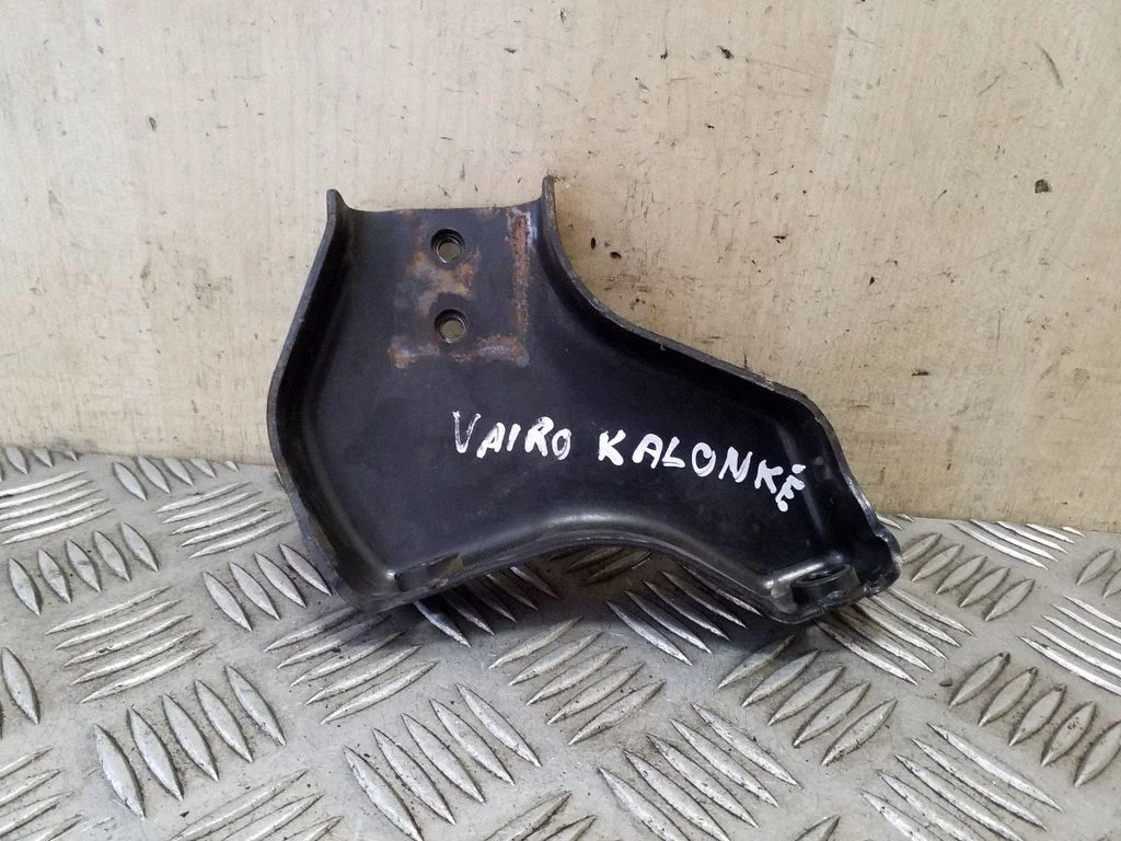 Kita priekinės važiuoklės dalis