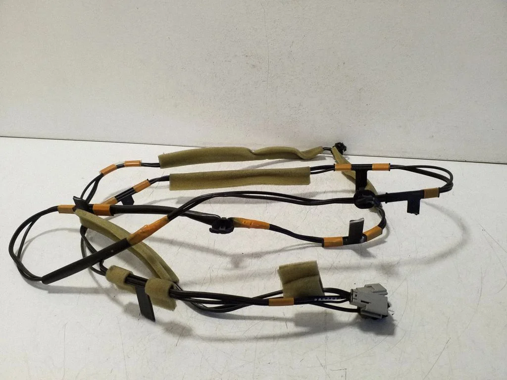 Kiti laidai/ instaliacija