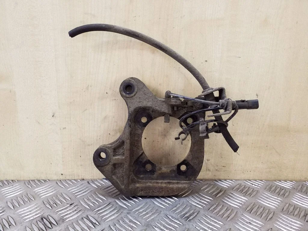 Kita galinės važiuoklės detalė