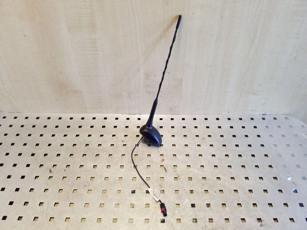 Radio antena