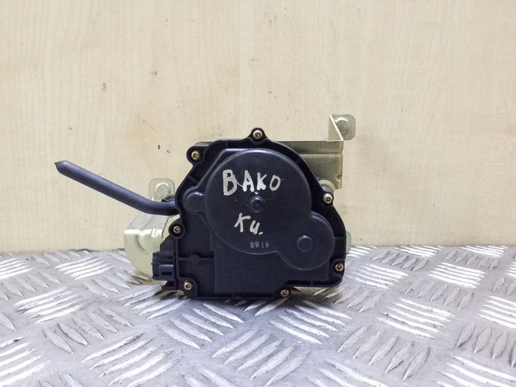 Degalų bako dangtelio spynos varikliukas