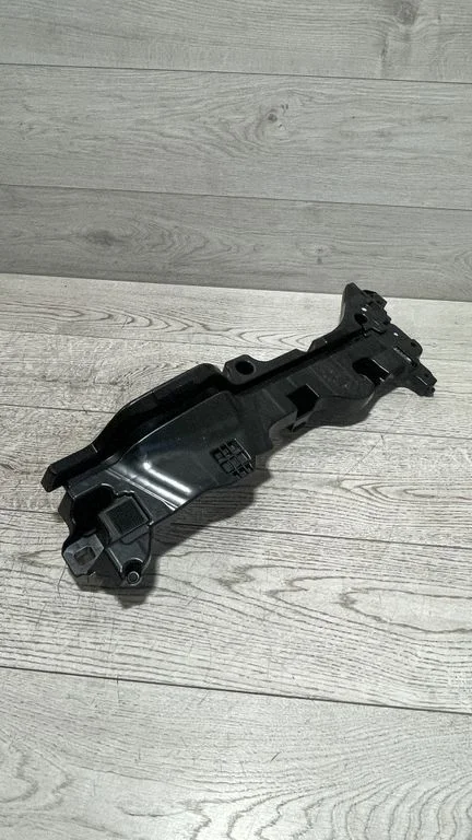 Kita bagažinės apdailos detalė