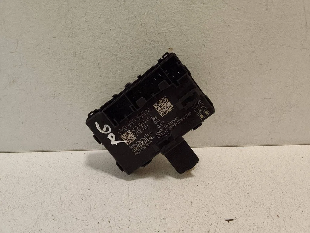 Durų elektronikos valdymo blokas