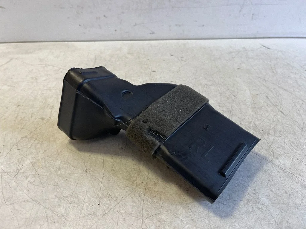 Salono oro latakas (-ai)