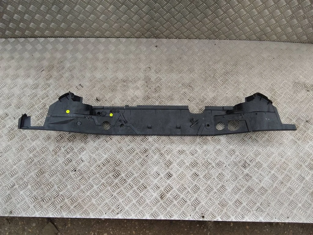 Kita variklio skyriaus detalė