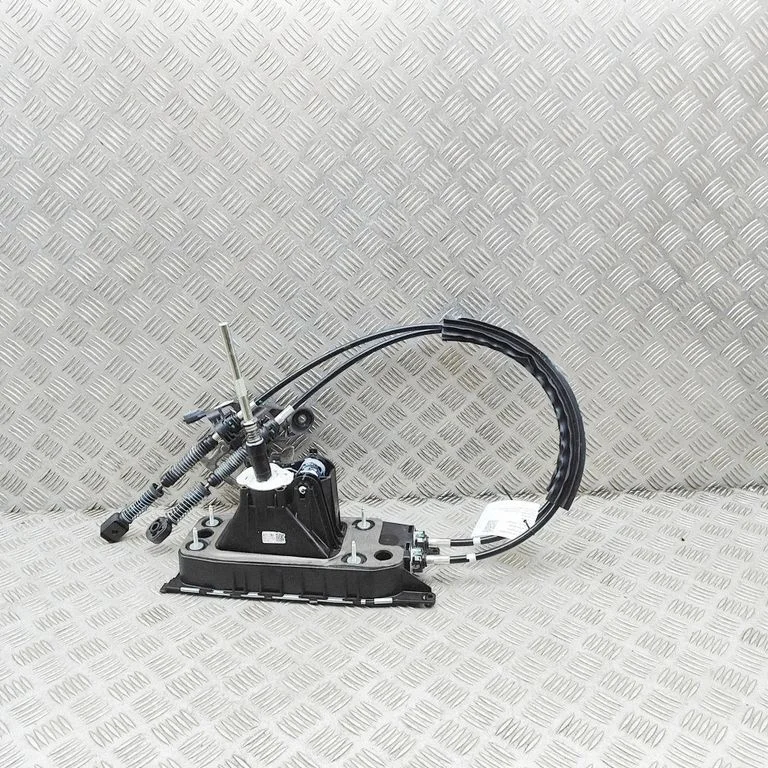 Pavarų perjungimo mechanizmas (kulisa)