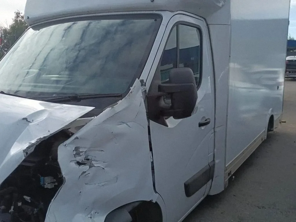 Nissan NV400