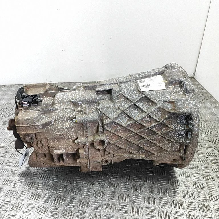 Mechaninė 6 pavarų dėžė