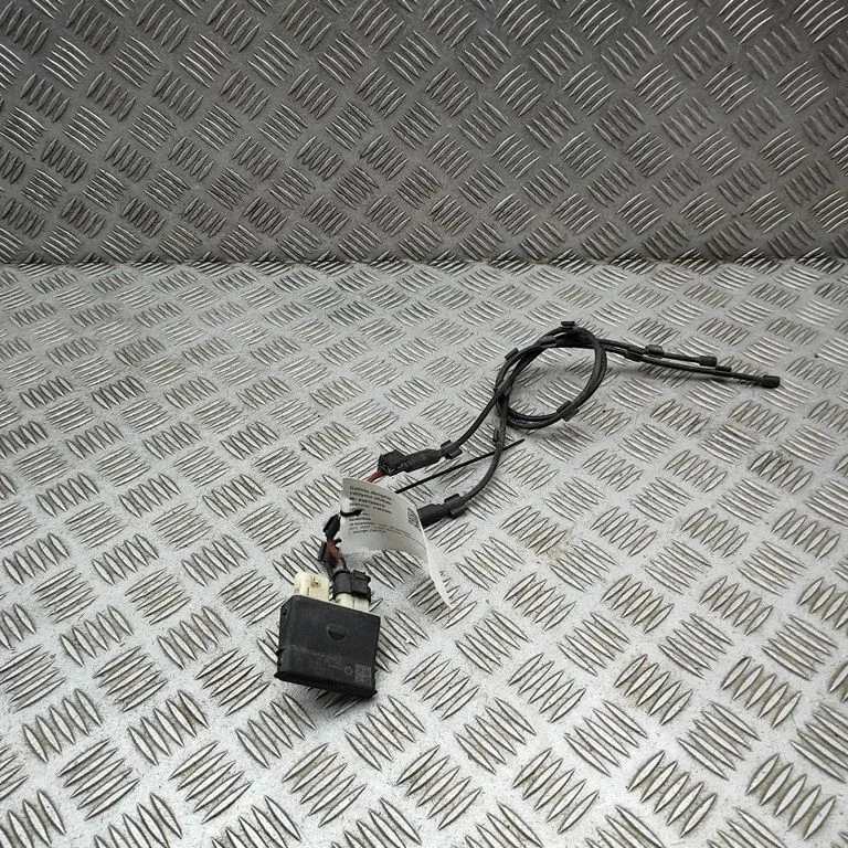 Bagažinės dangčio valdymo blokas