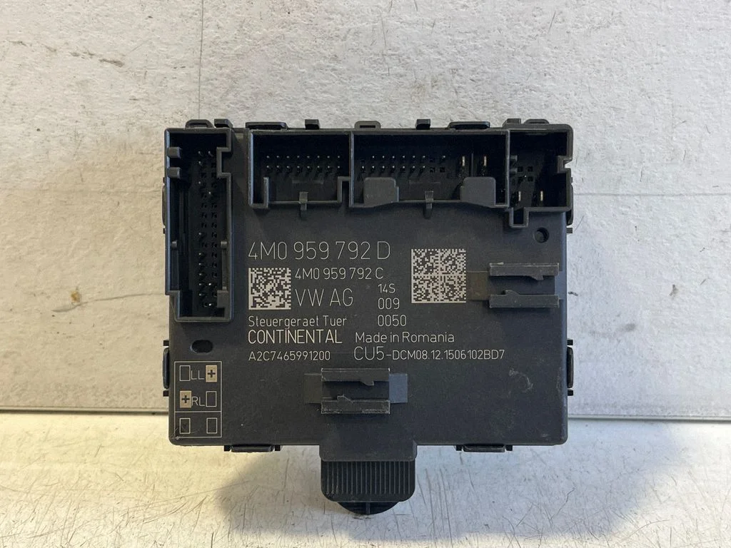 Durų elektronikos valdymo blokas