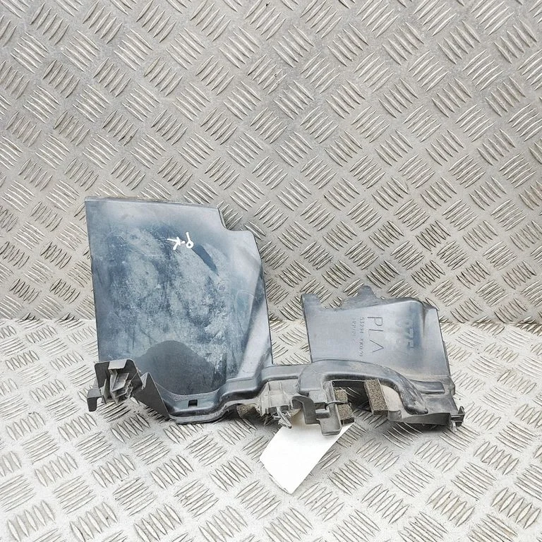 Radiatoriaus oro nukreipėjas (-ai)