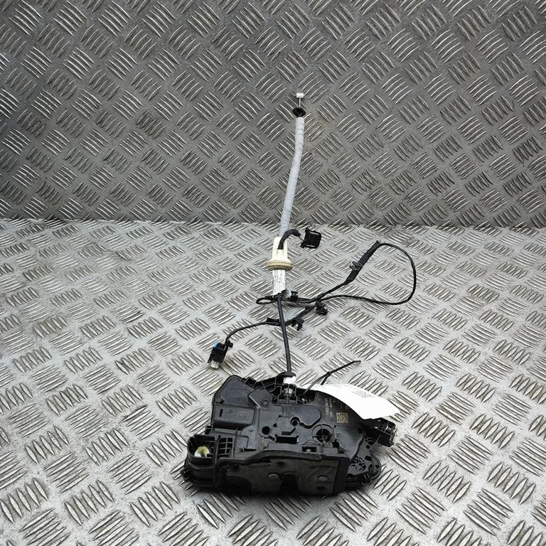 Priekinė durų spyna