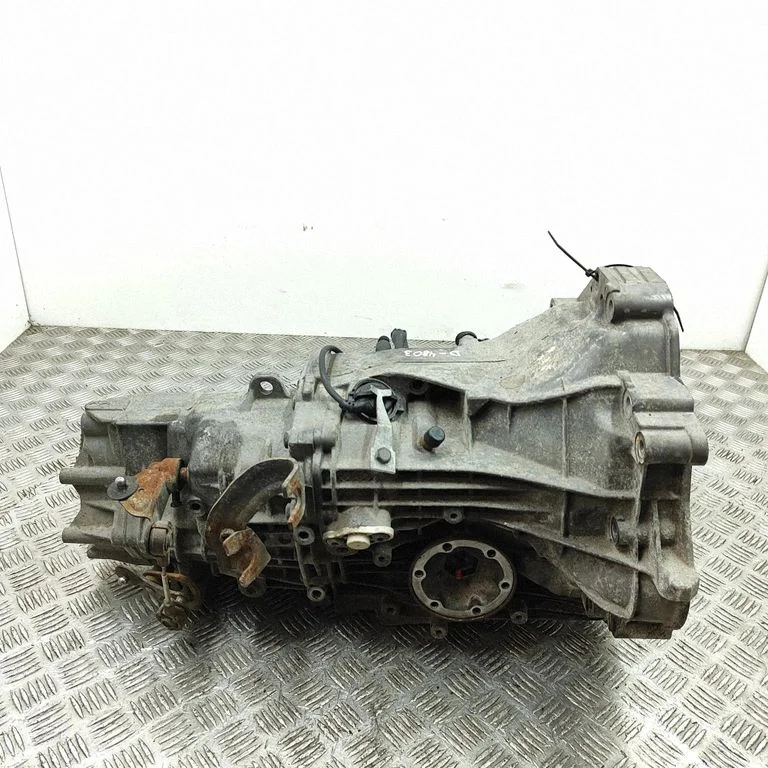 Mechaninė 6 pavarų dėžė