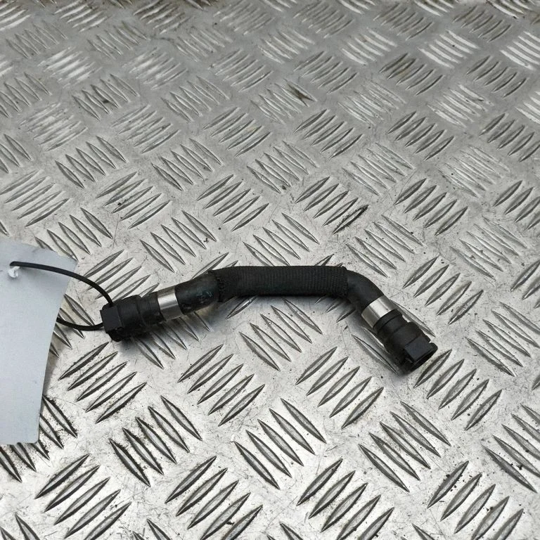Variklio aušinimo vamzdelis (-ai)/ žarna (-os)