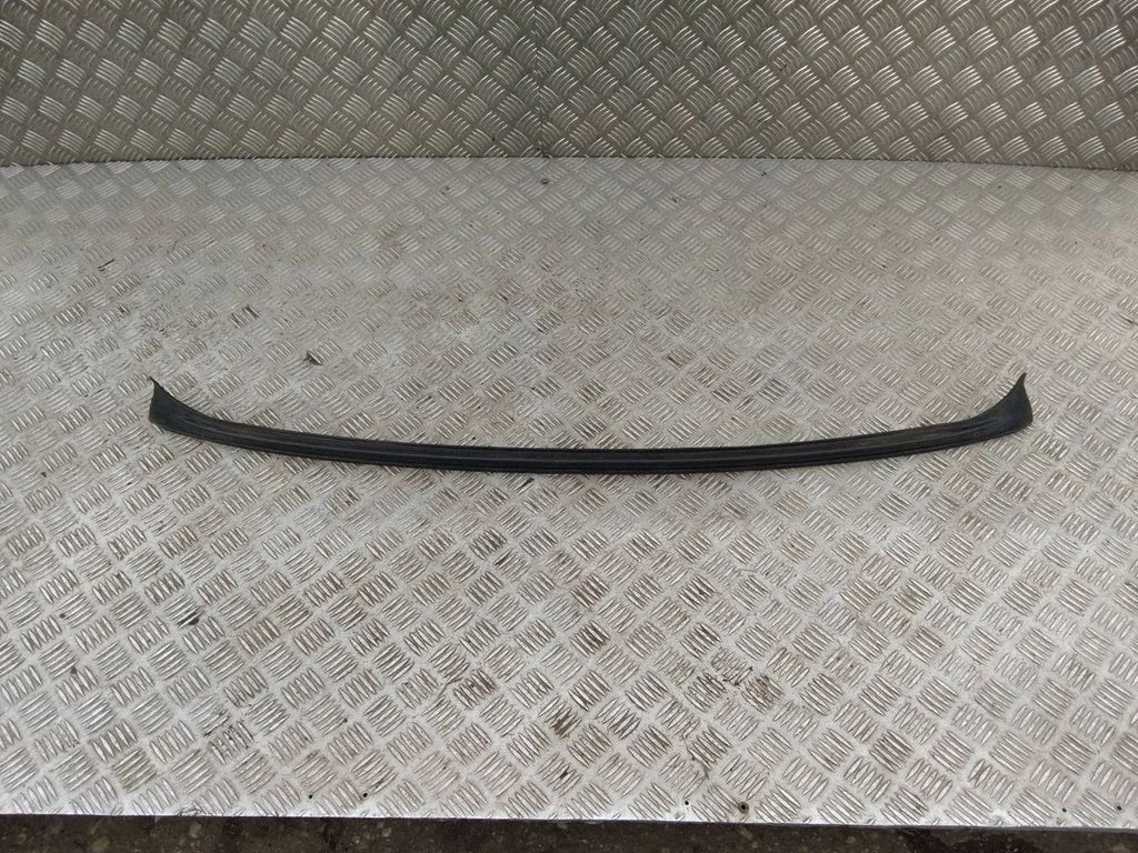 Bagažinės sandarinimo guma (ant kėbulo)