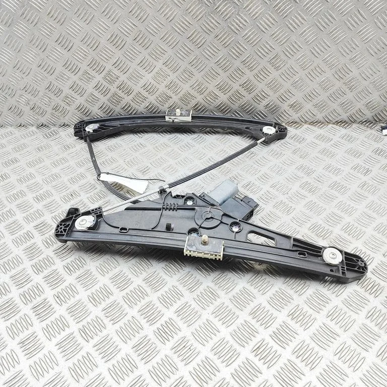 El. lango pakėlimo mechanizmas be varikliuko
