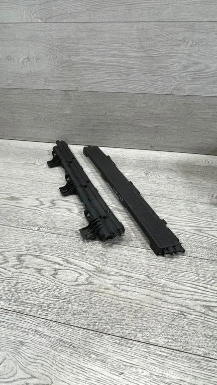 Kita variklio skyriaus detalė
