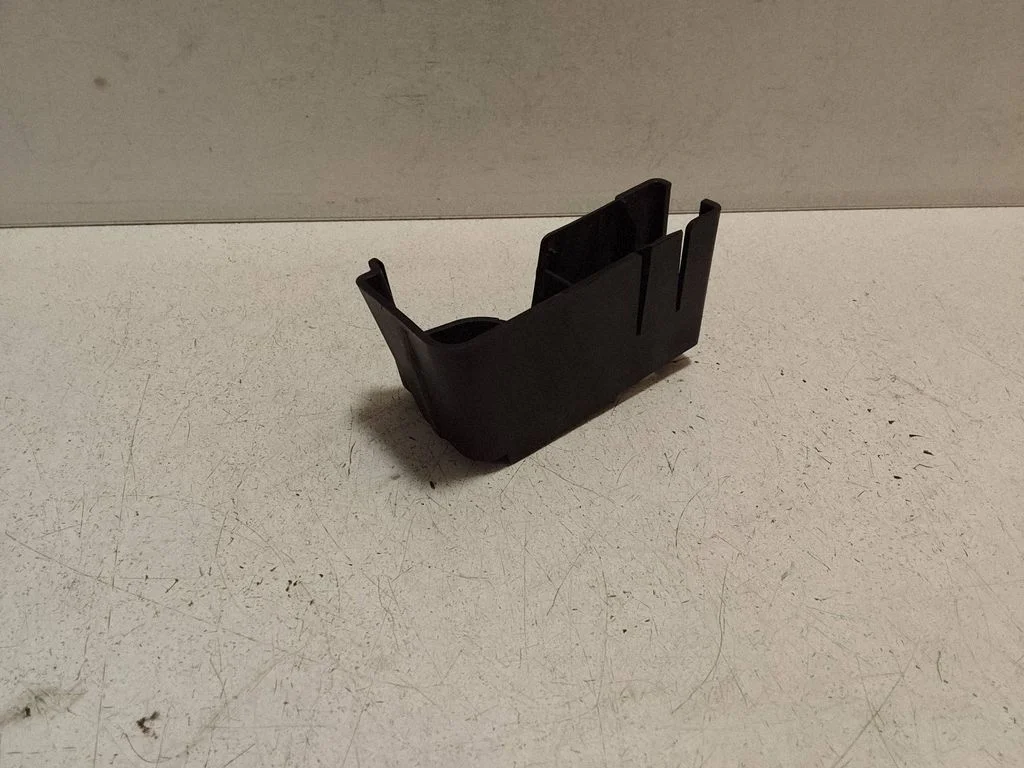 Kita variklio skyriaus detalė