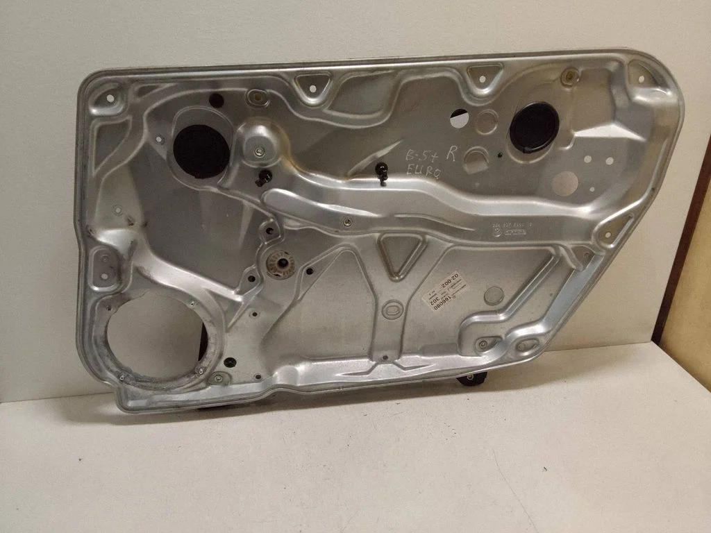 Priekinis el. lango pakėlimo mechanizmas be varikliuko