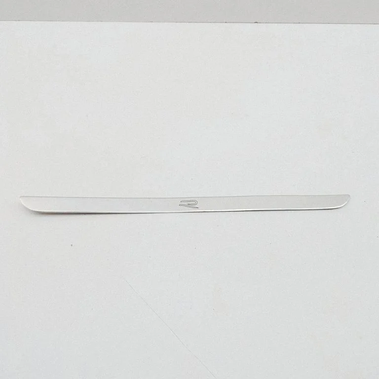 (A) statramsčio apdaila