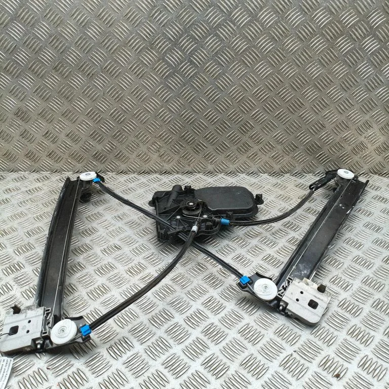 El. lango pakėlimo mechanizmas be varikliuko