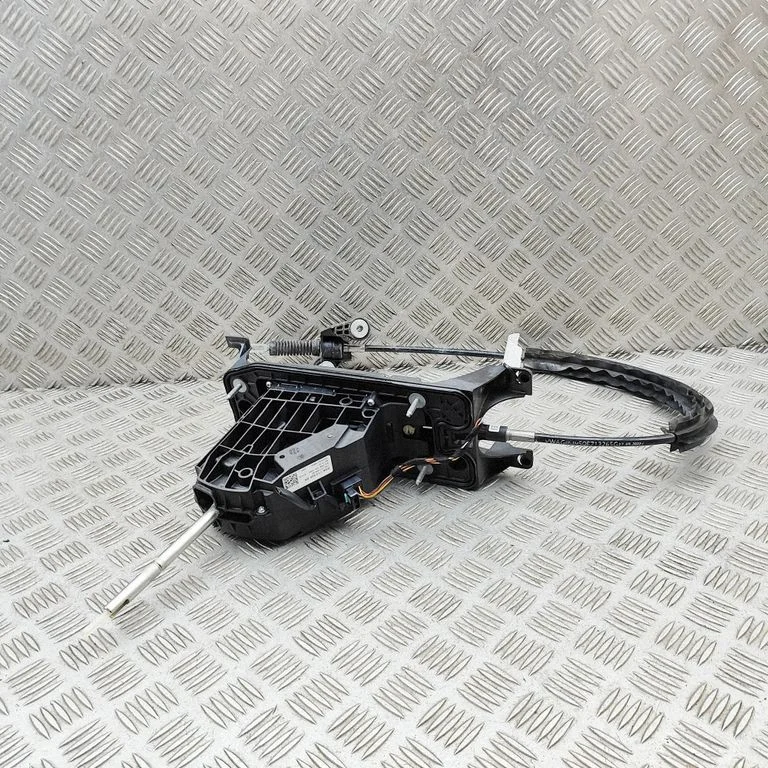 Pavarų perjungimo mechanizmas (kulisa)
