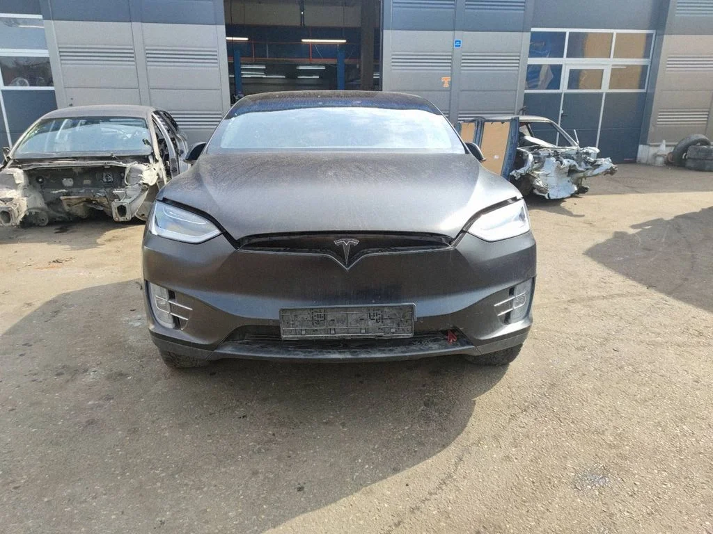 Tesla Tesla Model X