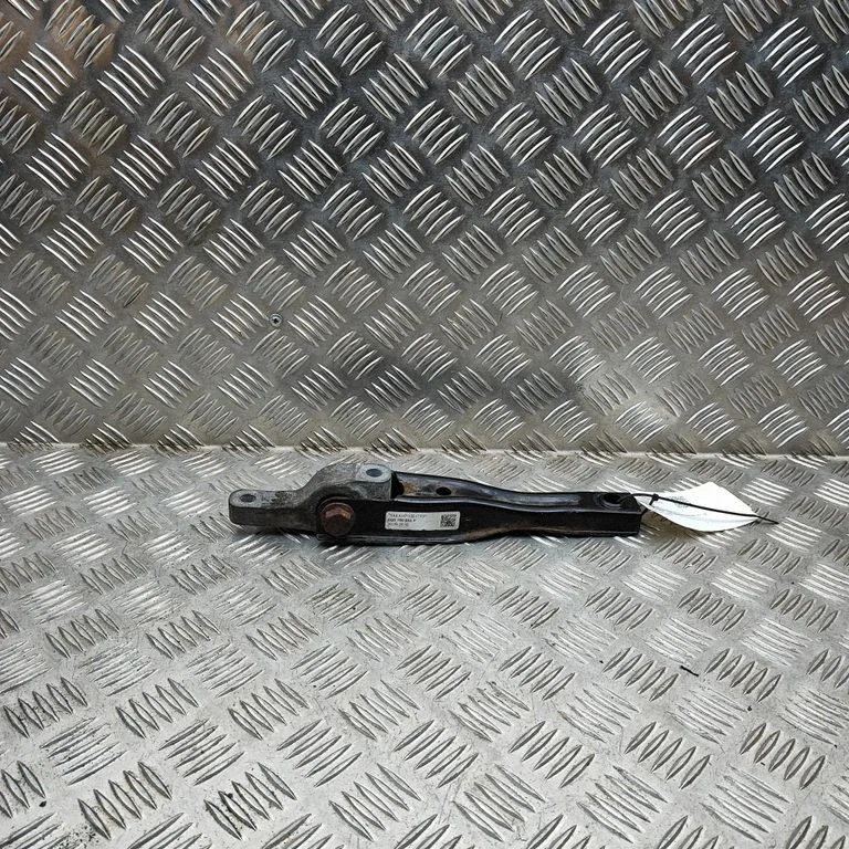Variklio tvirtinimo kronšteinas